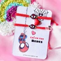 Pulseras tejidas Spiderman con corazón conector